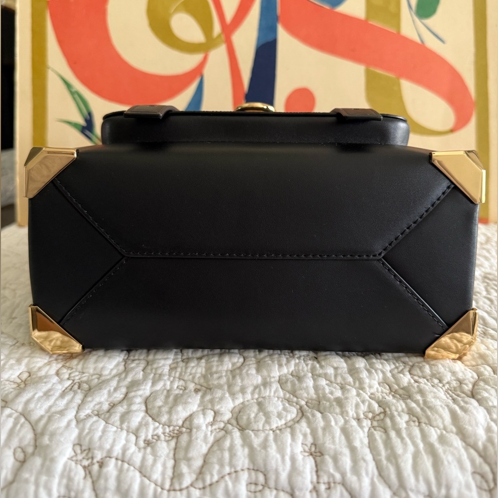 🌟NWT🌟 Michael Kors Manhattan Black & Grey Satchel w/ Gold Accents - Picture 13 of 15